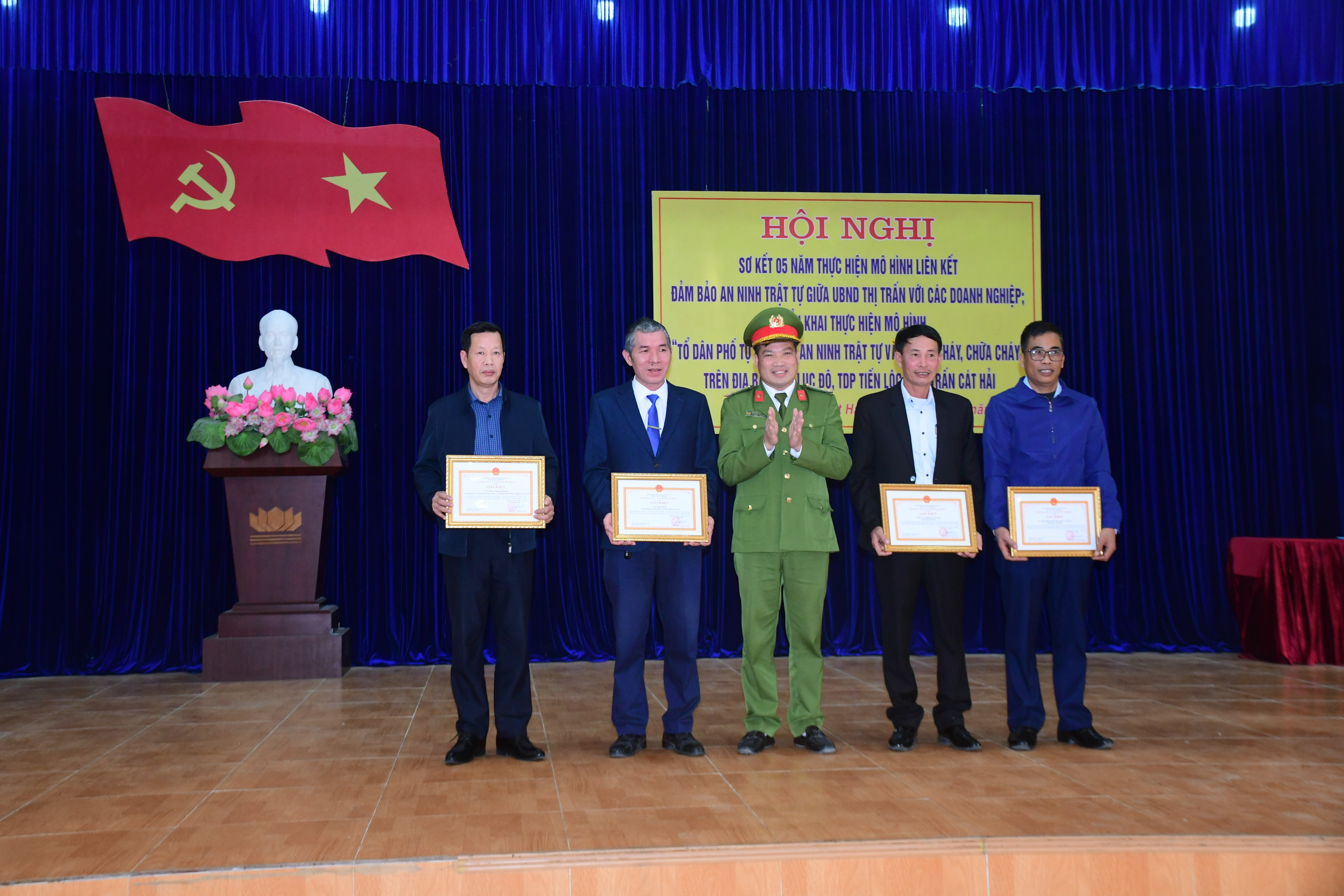 Thị trấn Cát Hải: Sơ kết 5 năm thực hiện mô hình liên kết bảo đảm an ninh trật tự, ra mắt 02 mô hình 